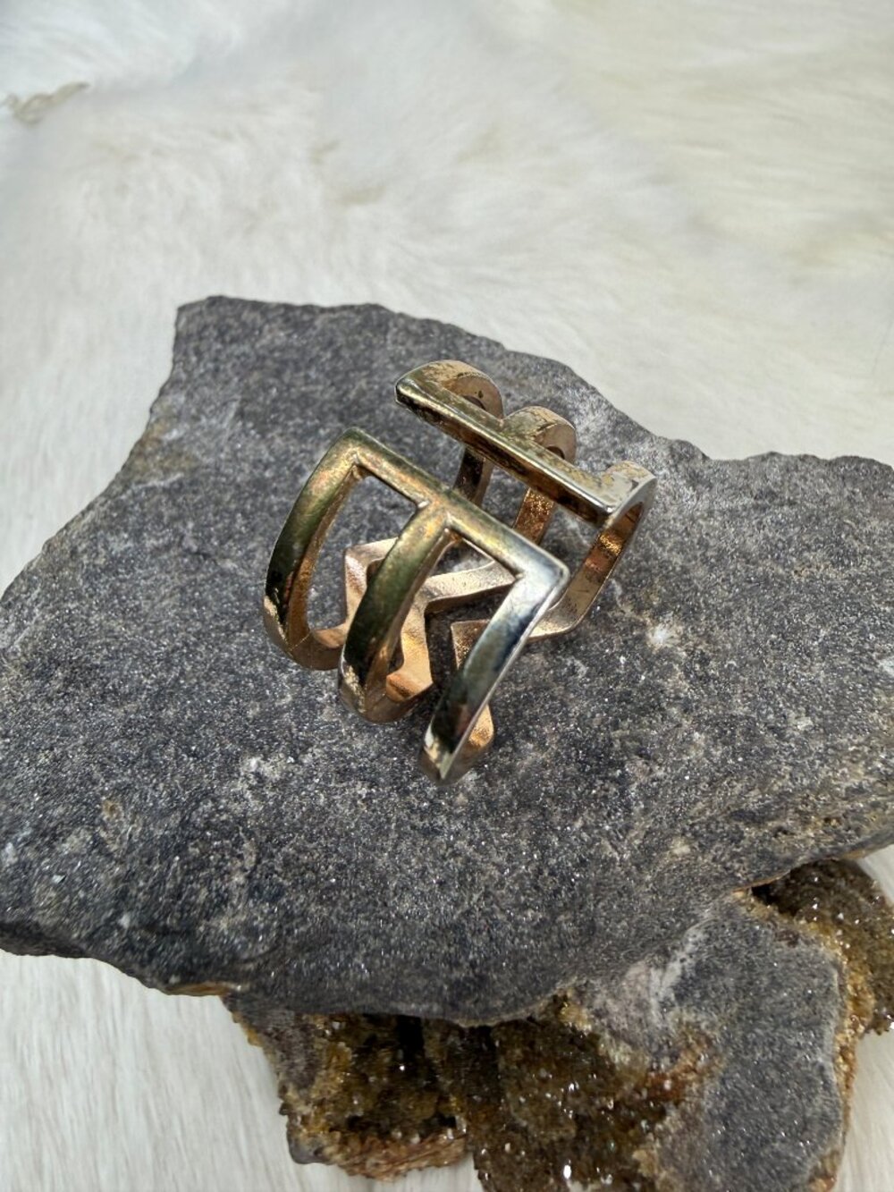 Gold Tone Rhinestone Chevon Ring Adjustable Size 9.75 - Picture 6 of 6